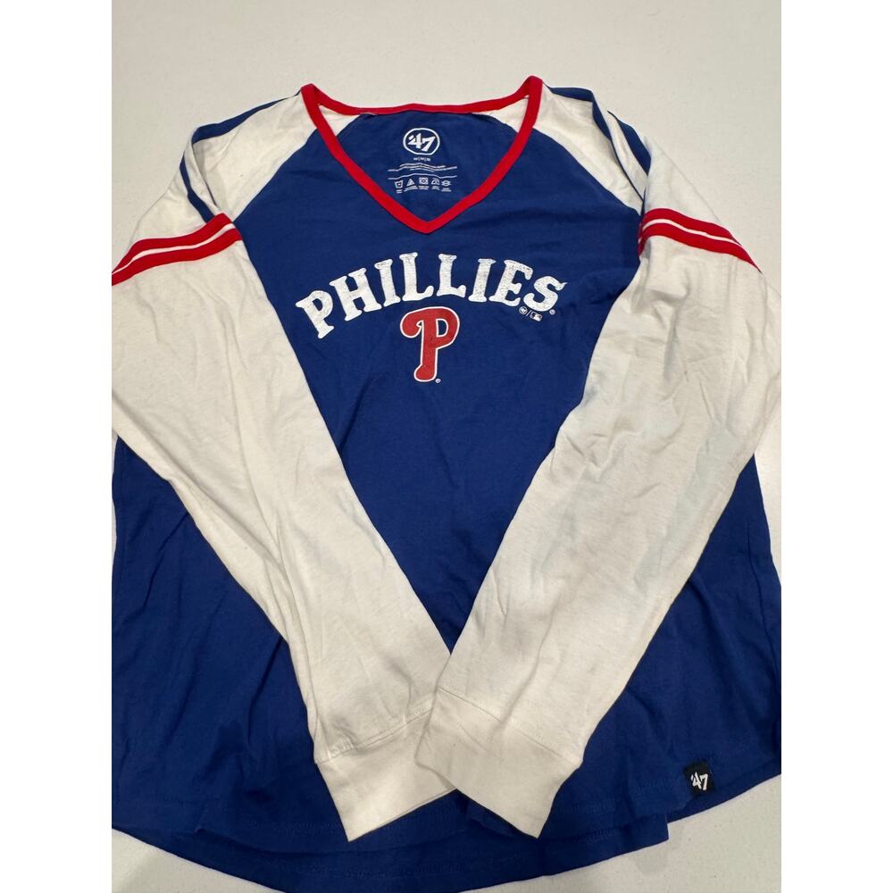 Phillies t shirt